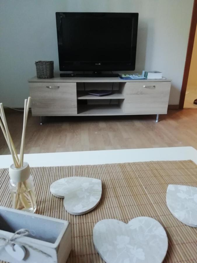 Sarmantni Apartman Malecka Zagreb Exterior foto
