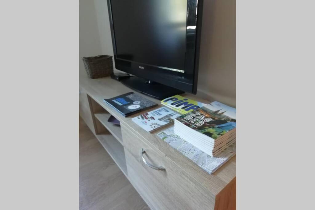 Sarmantni Apartman Malecka Zagreb Exterior foto